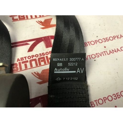 Ремень безопасности передний правый Opel Vivaro 2007-2014 93852212